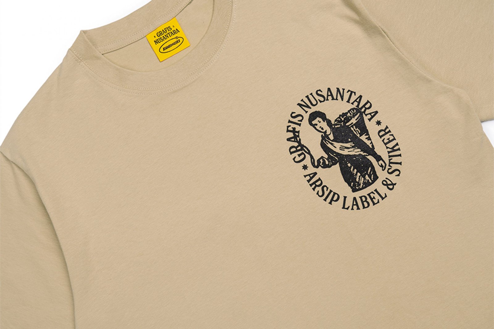 GRAFIS NUSANTARA BEIGE SHORT TEE