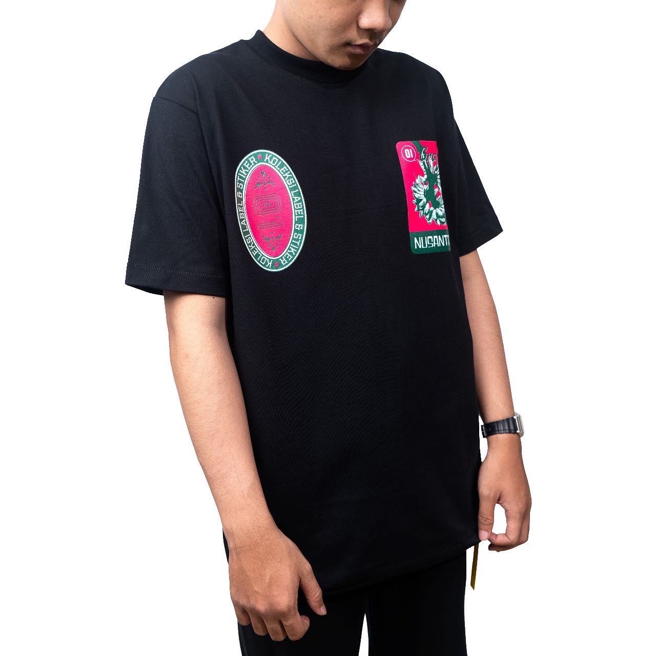 GRAFIS NUSANTARA BLACK/MAGENTA SHORT TEE