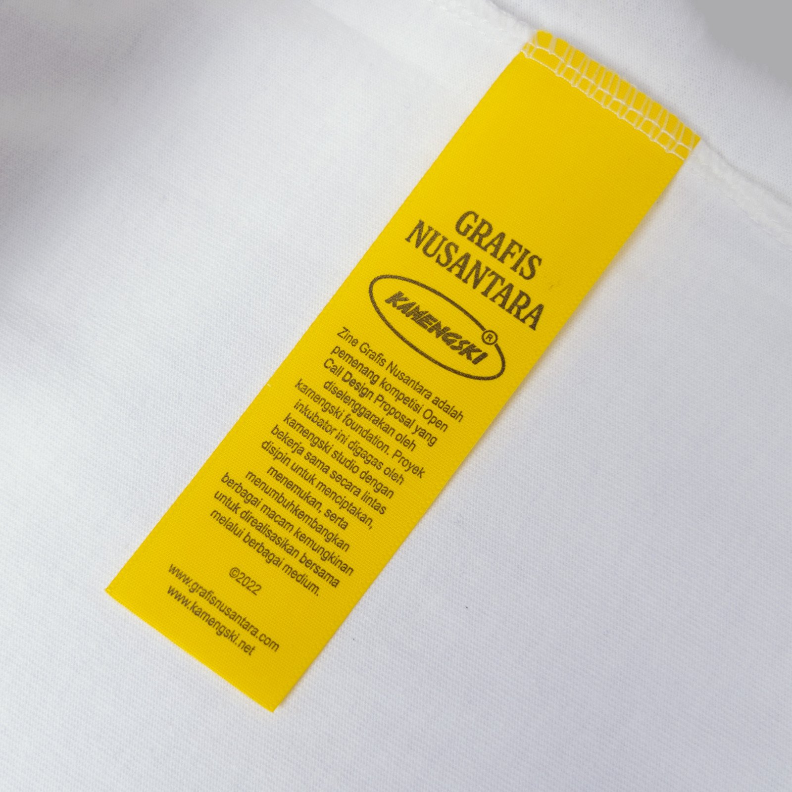 GRAFIS NUSANTARA LABEL KWALITEIT WHITE SHORT TEE