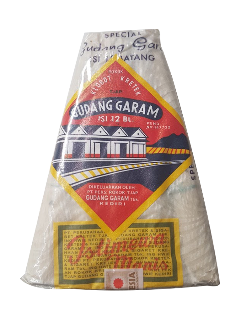 Gudang Garam klobot kretek packaging.